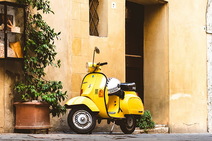 tour-vespa